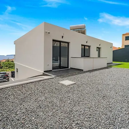 Ribeiro Modern Luxury Panoramic Ocean View Villa *
