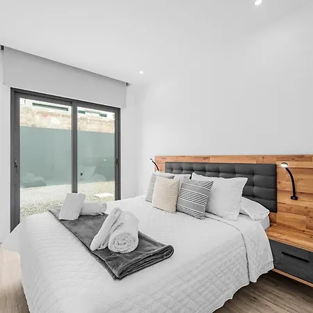 Villa Ribeiro Modern Luxury Panoramic Ocean View Gaula
