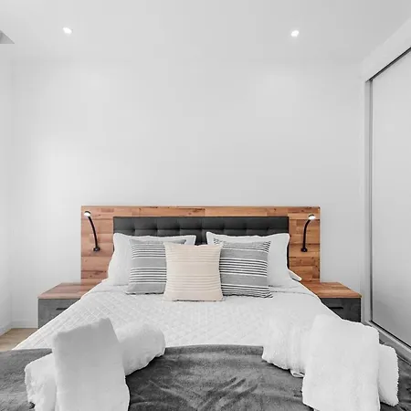 Ribeiro Modern Luxury Panoramic Ocean View Villa *