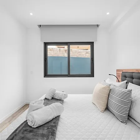 Ribeiro Modern Luxury Panoramic Ocean View