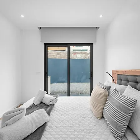 Ribeiro Modern Luxury Panoramic Ocean View Villa Gaula
