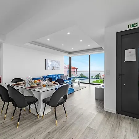 Ribeiro Modern Luxury Panoramic Ocean View Villa Gaula