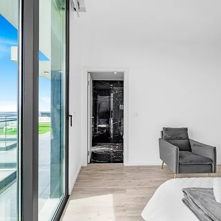 Ribeiro Modern Luxury Panoramic Ocean View Villa Gaula