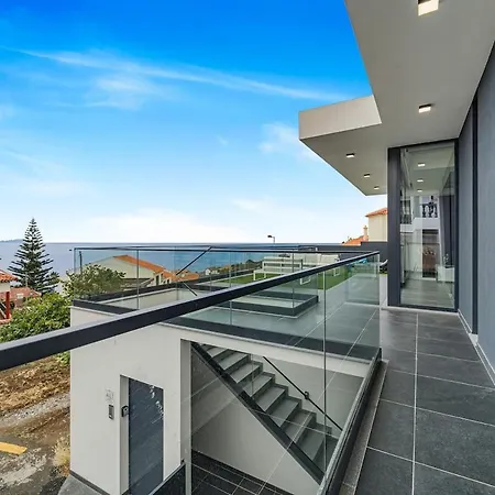 Ribeiro Modern Luxury Panoramic Ocean View